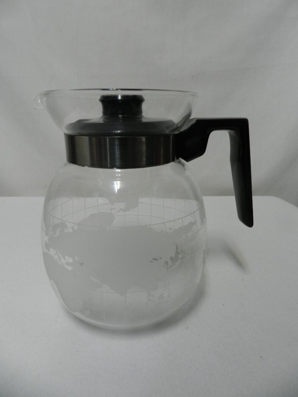 NESCAFE Vintage Frosted Etched Glass World Globe Coffee Pot Black Plastic w/Lid